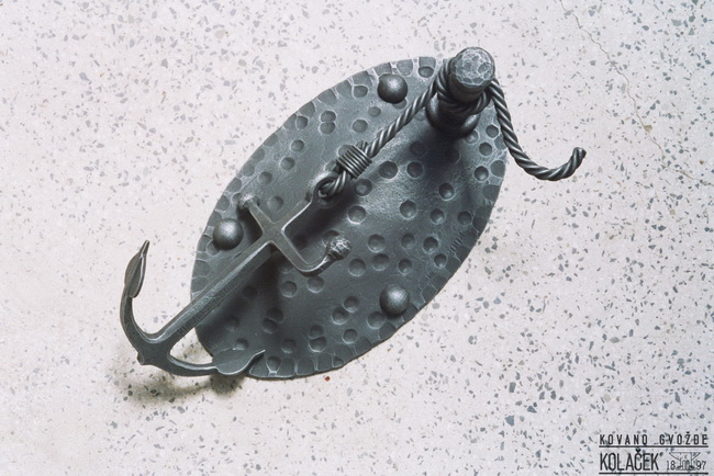 Kovani čiviluk — model 4