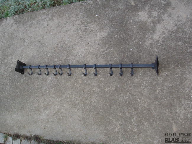 Kovani čiviluk — model 25