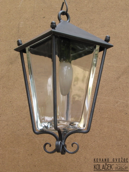 Kovani fenjer — model 18