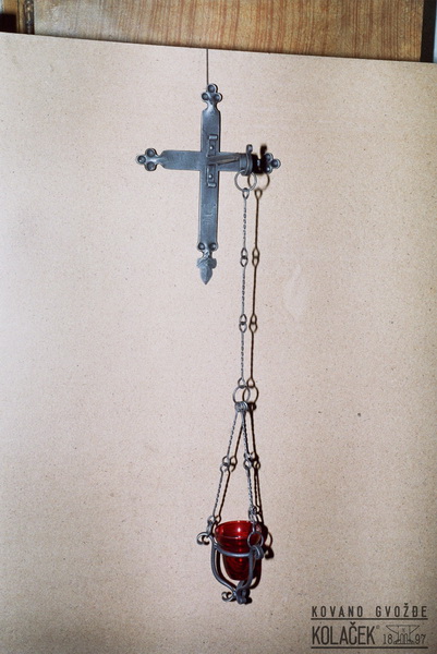 Kovano kandilo — model 1