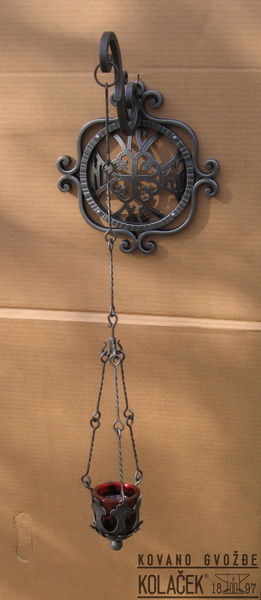 Kovano kandilo — model 4