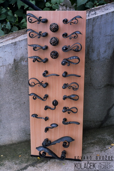 Kovana kvaka — model 14