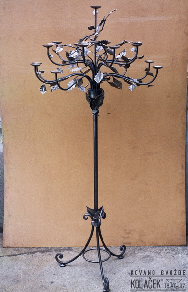 Kovana lampa — model 1