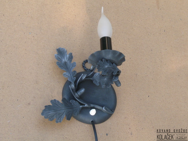 Kovana lampa — model 4