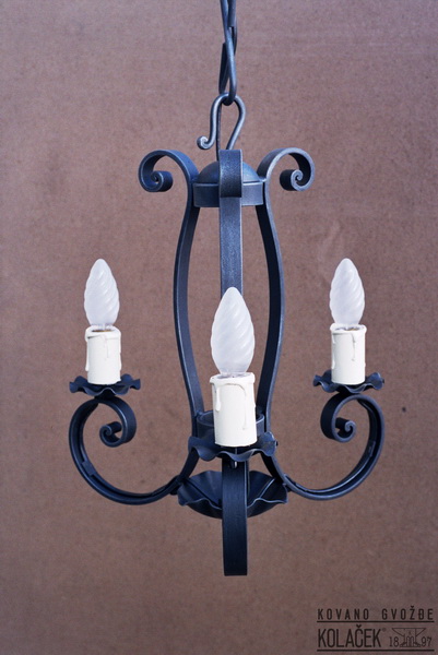 Kovani luster — model 1