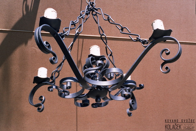 Kovani luster — model 2