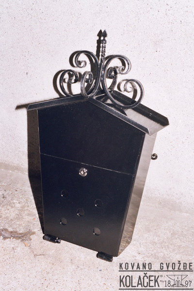 Kovani poštanski sandučić — model 3