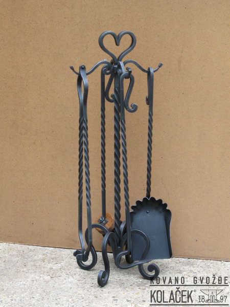 Kovani pribor za kamin — model 7