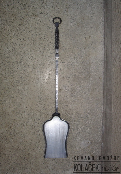 Kovani pribor za kamin — model 8