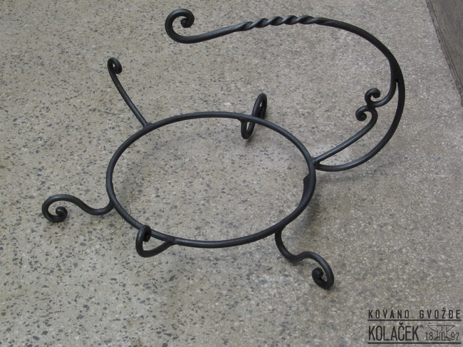Kovani predmet — model 18