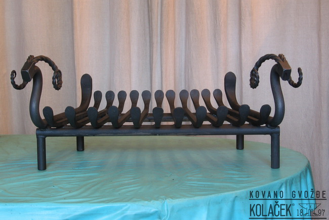 Kovani roštilj — model 5