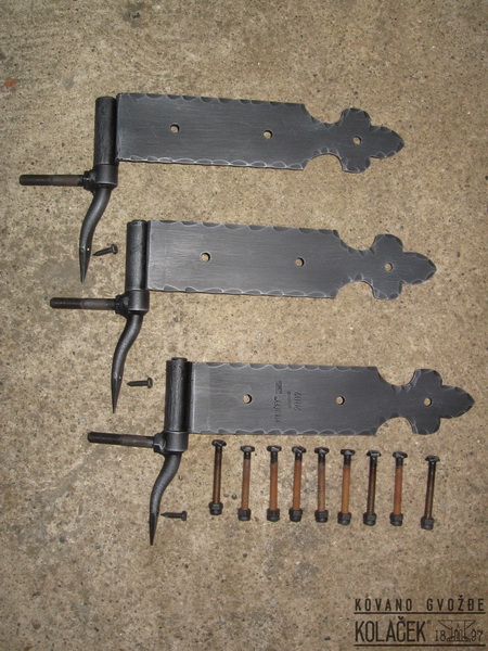 Kovana šarka — model 4