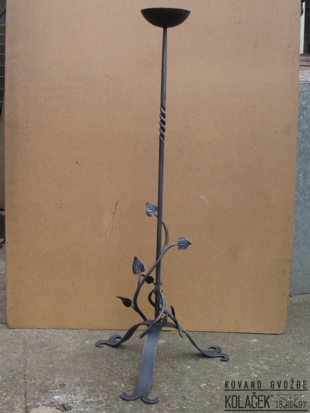 Kovani svećnjak — model 13