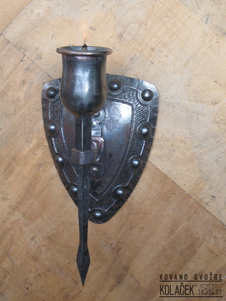 Kovani svećnjak — model 35