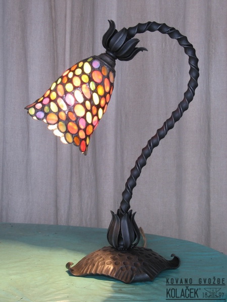 Tiffany lampa — model 7