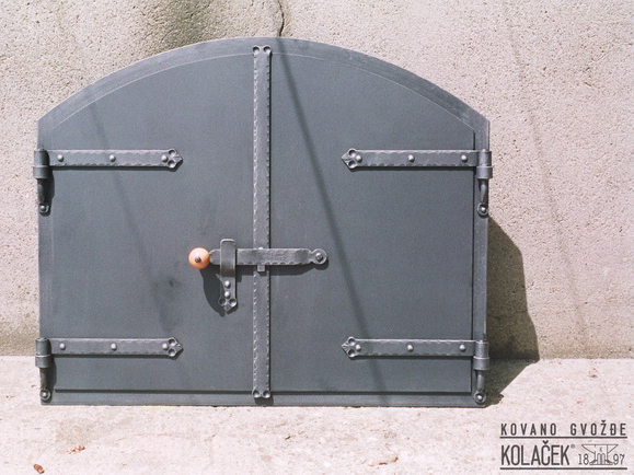 Kovana vrata za peć — model 1