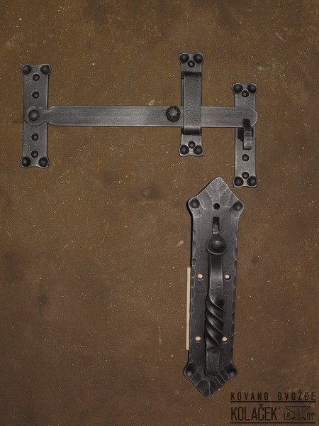Kovani zatvarač — model 8