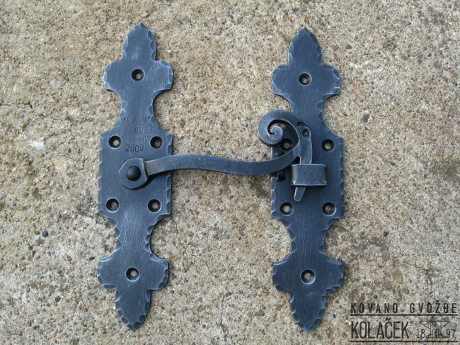 Kovani zatvarač — model 14
