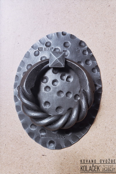 Kovani zvekir — model 3